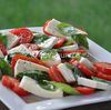 Reteta insalata caprese  salata italiana cu mozzarella, rosii si busuioc