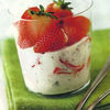 Spuma stracciatella cu capsuni