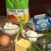 Placintele Aperitiv cu Branza de Vaci, Marar si Ceapa Verde 