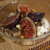 Sunday breakfast: smochine cu iaurt grecesc si musli