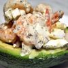Avocado umpluti cu salata de creveti 