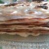 Tort de clatite cu dulceata de capsuni si macese 