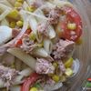 Salata cu paste, ton si rosii