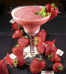 Prepara-i de ziua Sfantului Valentin trei cocktail-uri delicioase!