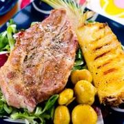 Friptura de porc cu salata de cartofi