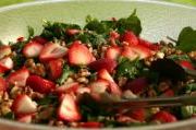 Salata de capsuni cu spanac