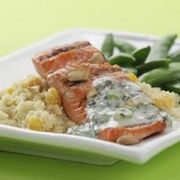 Cuscus cu caise si somon la gratar
