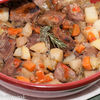 Tocanita de vita cu praz, aromatizata cu salvie si rozmarin /Beef stew with leeks and aromatic herbs