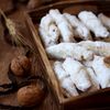 CORNULETE FRAGEDE - dulcele   traditional al Craciunului