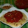Spaghetti cu sos de rosii si sofran