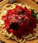 Spaghete condimentate cu ketchup