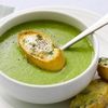 Supă cremă de broccoli cu crutoane