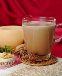 Lapte de nuci cu cacao şi cuişoare