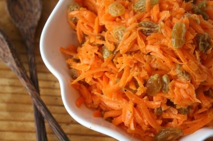 Salată de morcovi cu stafide