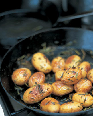 Reţeta lui Jamie Oliver: Cartofi la cuptor cu rozmarin