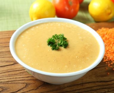 Supă de linte cu mentă, delicioasă şi sănătoasă