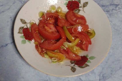 Salata de rosii cu praz si gogosari