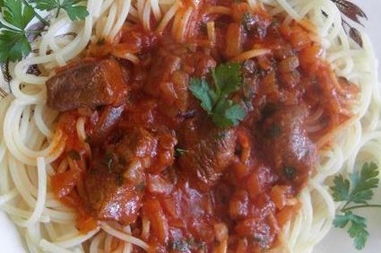 Spaghetti cu ulei de măsline şi sos de usturoi