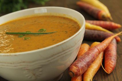 Supă cu morcovi şi usturoi